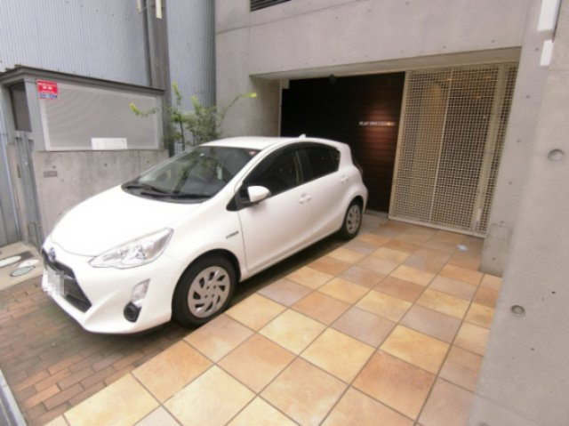 【エントランス】 | FLAT INN UESHIO