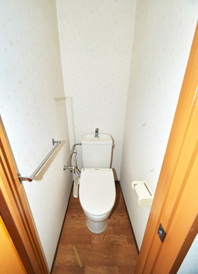 【トイレ】 | グリーンハイツ松本 | 温水洗浄便座は残置物で、撤去予定です。