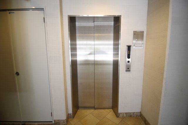 【その他共用部分】 | クリスタルライト | エレベーター