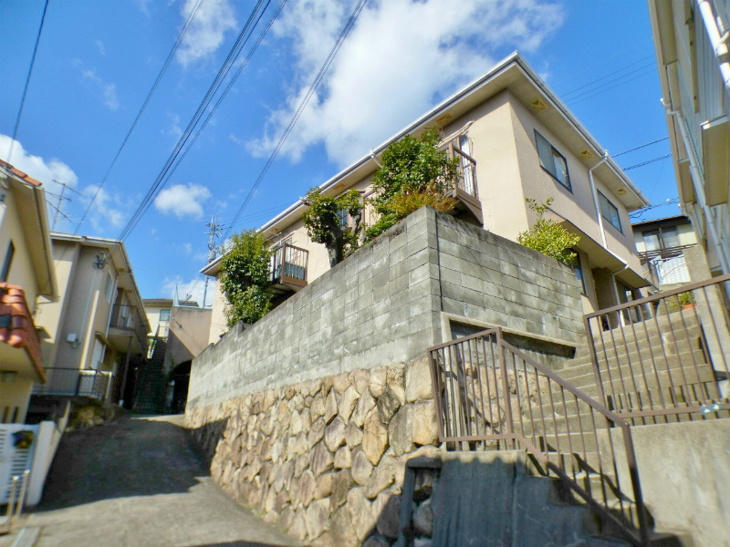 【外観】ラプソディーインブルー 