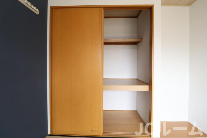 グランシャリオ A棟の玄関