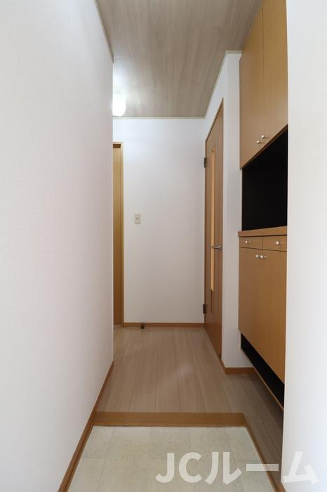 グランシャリオ A棟の玄関