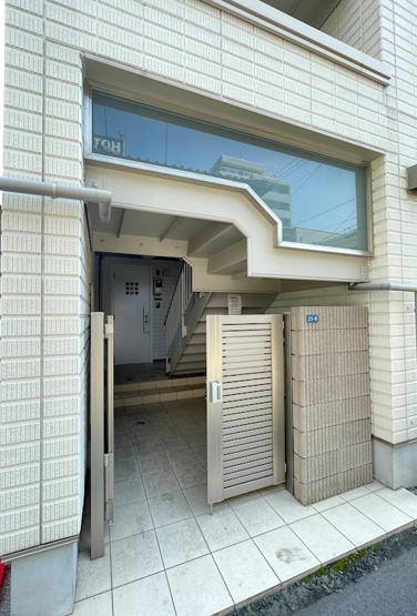 【エントランス】シロッコ西口