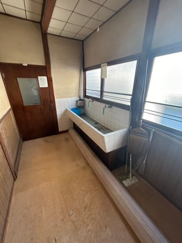 習志野市津田沼７丁目のアパートの洗面所