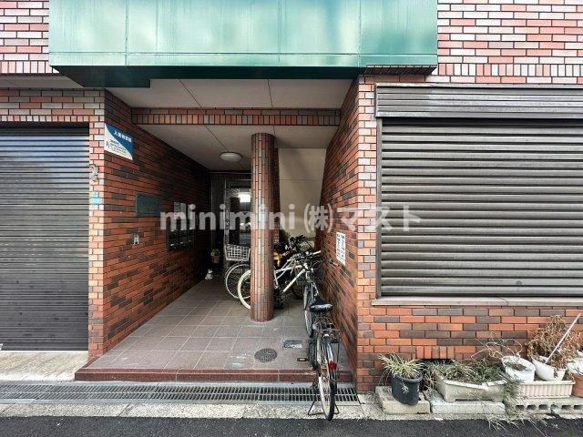 ハイツ吉本のエントランス