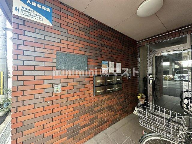 ハイツ吉本のロビー