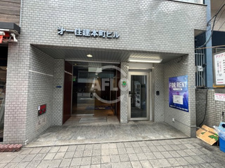 【エントランス】 | 第一住建　本町ビル　エントランス