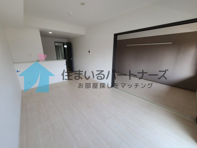 カサグランデ本町の洋室|明るい洋室です
