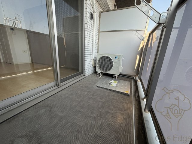 メインステージ新大阪のバルコニー
