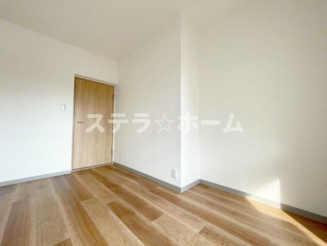 豊中緑丘パーク・マンションの洋室|明るい洋室です