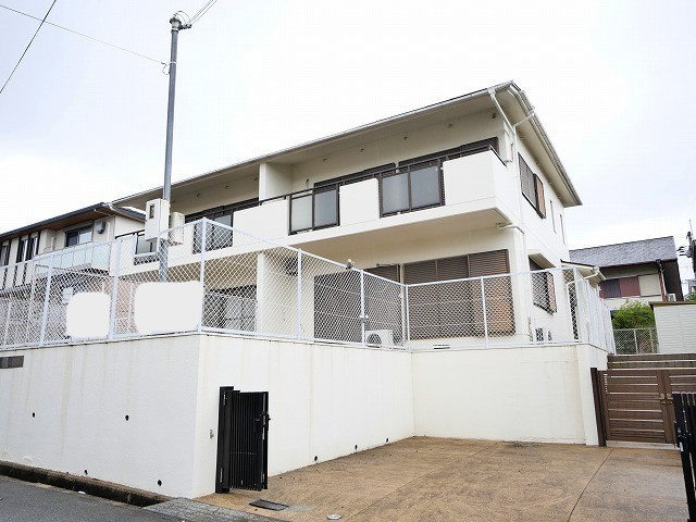 ロイヤル静和1号(テラス)の外観