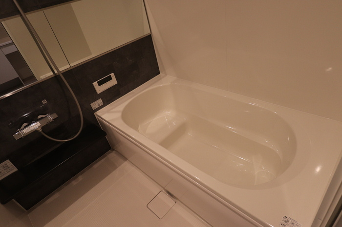 アルカンジュ東合川の浴室|追い焚き・浴室乾燥機付きのお風呂です♪