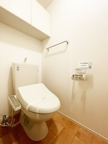 コモドのトイレ