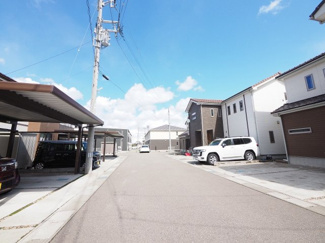 【前面道路含む現地写真】 | 前面道路含む現地写真です