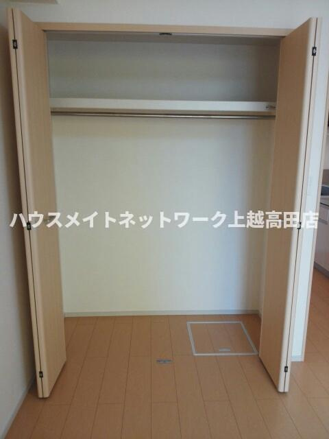 グロースフェルトＡの収納|クローゼット