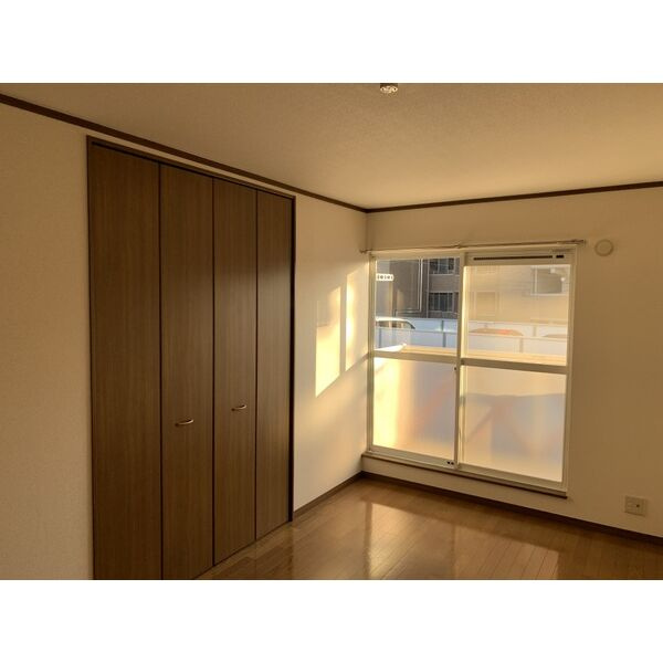 レヴァンテ赤池Ⅰの居間・リビング