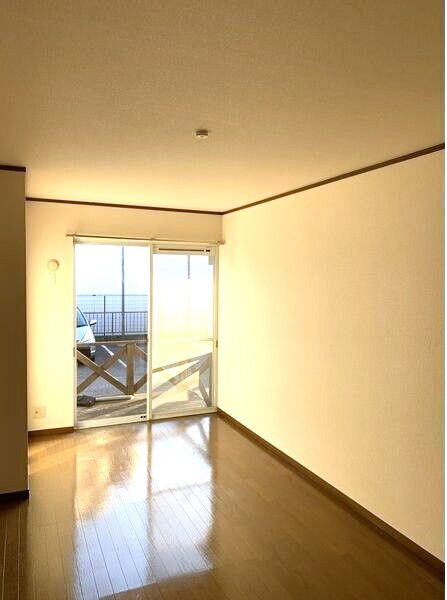 レヴァンテ赤池Ⅰの居間・リビング