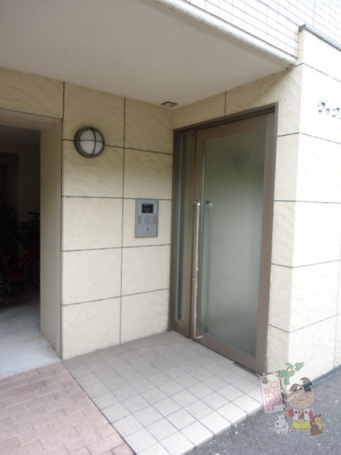 ヴィクトワール伊福のエントランス