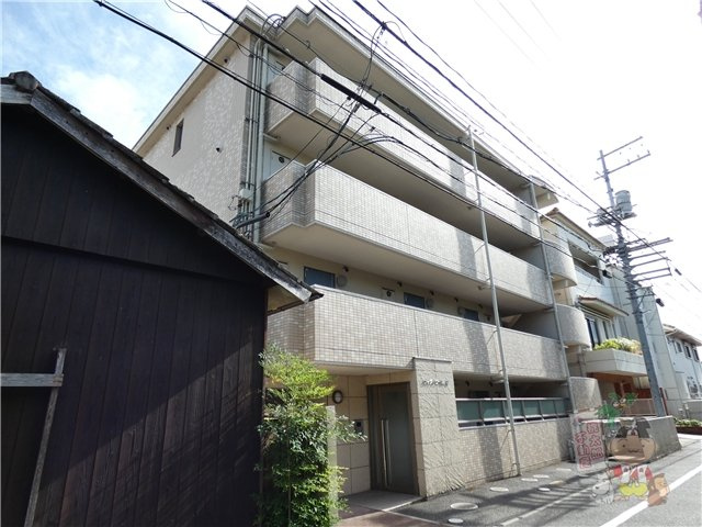 ヴィクトワール伊福の外観