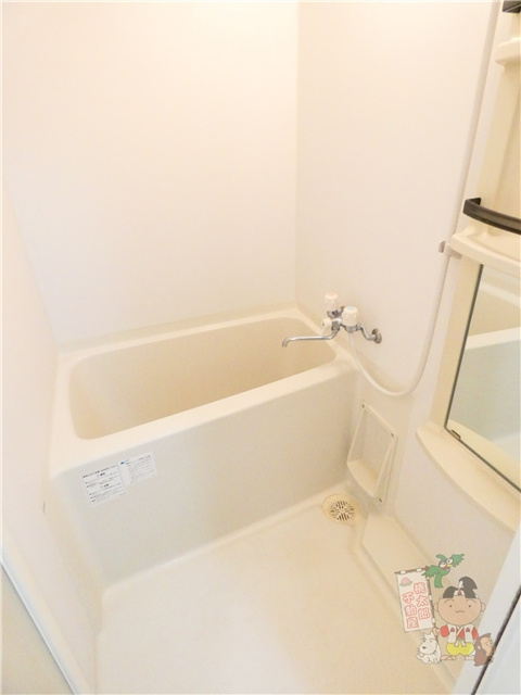 ヴィクトワール伊福の浴室