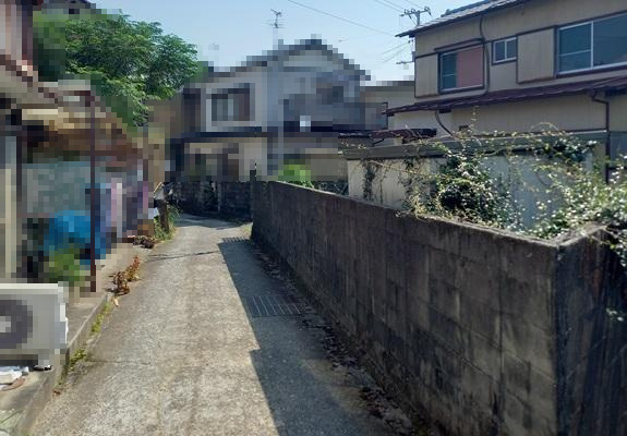 高知市孕西町 売土地の前面道路含む現地写真