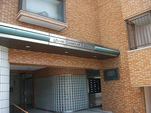 ライオンズマンション青山のエントランス|マンションエントランス