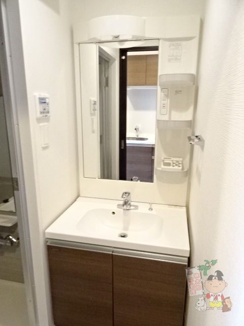 大供Ａマンションの洗面所