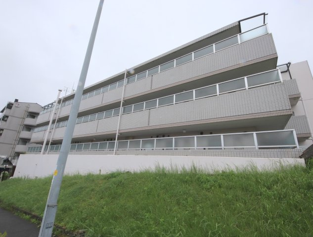  シティパレス東生駒P3－Cの外観