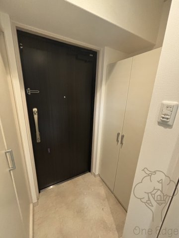 スプランティット新大阪Ⅲの玄関