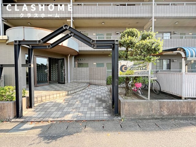 ルシードオチのエントランス