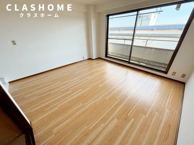 ルシードオチの居間・リビング