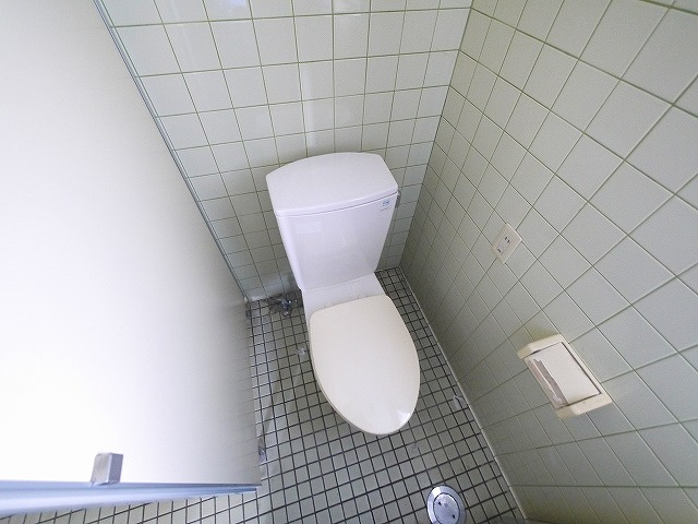 永原ビルのトイレ|コンパクトで使いやすいトイレです