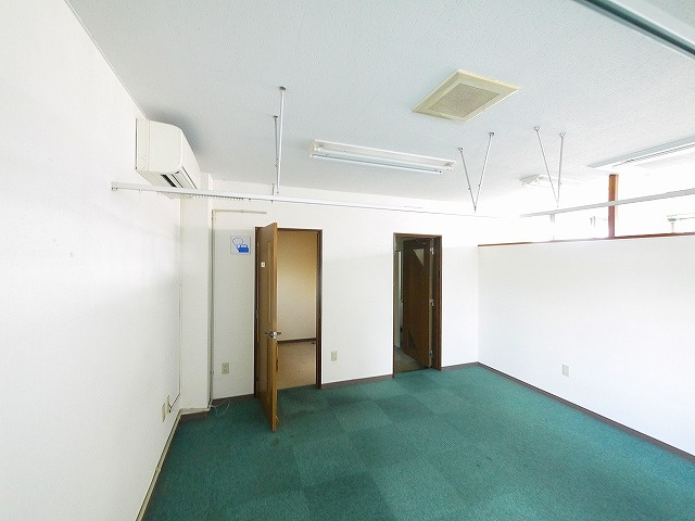 永原ビルの内装|おしゃれな内装です