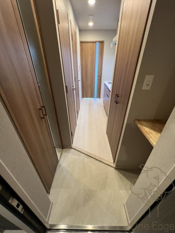 スプランディッド新大阪EASTの玄関