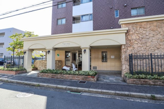 【エントランス】 | 嬉しいペット飼育可能(規約による制限有)なマンションです♪