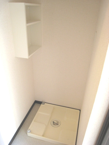 【設備】 | ル　リヤン | 室内洗濯機置場に収納棚つきです