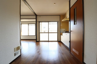 【居間・リビング】 | シャンボール鶴見