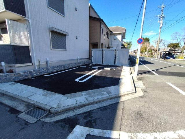 D-square花田二番町の駐車場