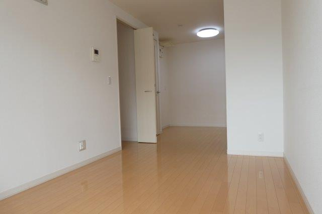 モンシャトー中央の居間・リビング