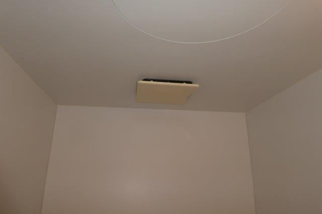 モンシャトー中央の浴室|浴室換気扇