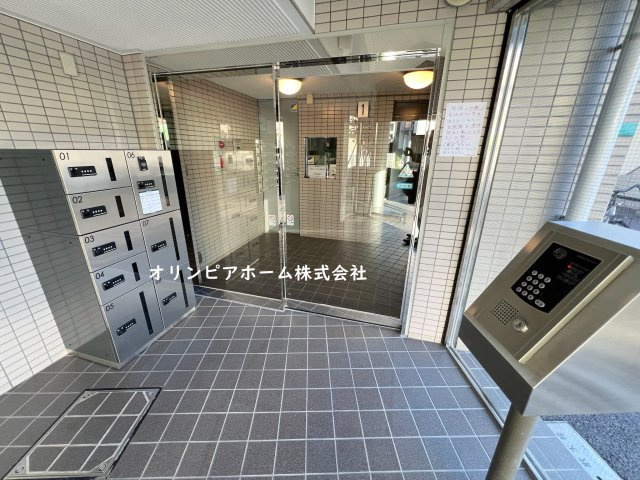 コスモ新小岩サウスコート　4階　新　規　リ　ノベーションのエントランス