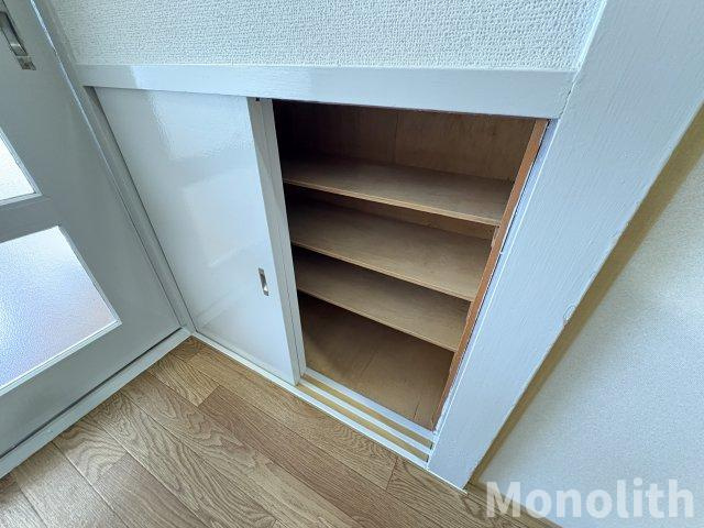 鶴山台2号棟の収納