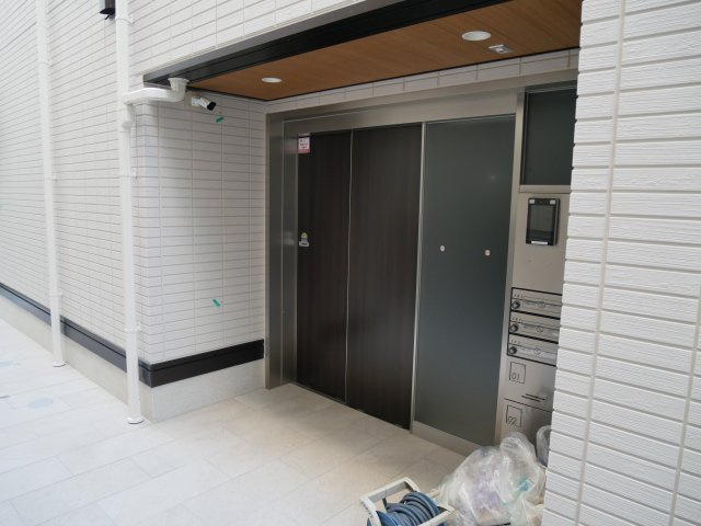 【エントランス】 | カーサルミノサ王子町