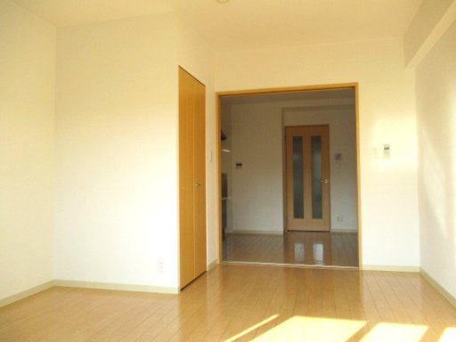 プレスティージュ・アイ