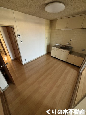 【キッチン】 | 本郷ハイツ | 広々キッチン