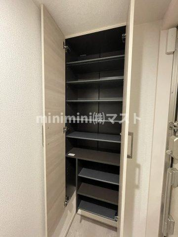 ルシェーナ西田辺の収納