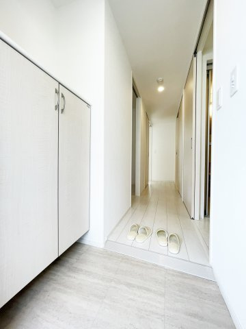 レーグルⅡ番館の玄関