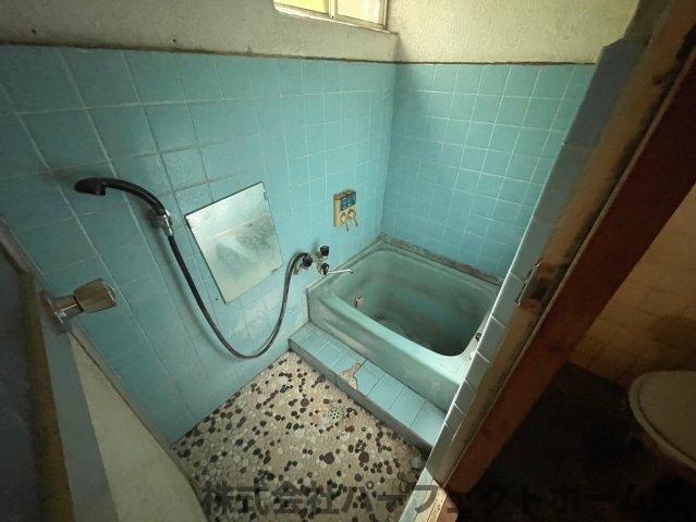 星丘2丁目戸建の浴室|落ち着いた空間のお風呂です