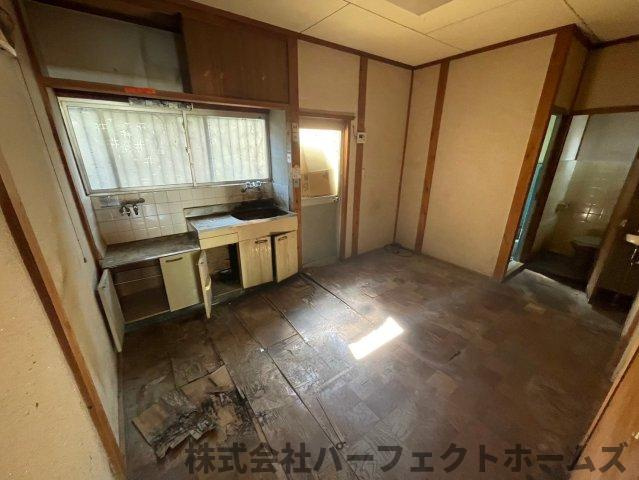 星丘2丁目戸建の居間・リビング|ゆったりとしたリビングです