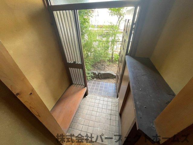 星丘2丁目戸建の玄関|シンプルで使いやすい玄関です